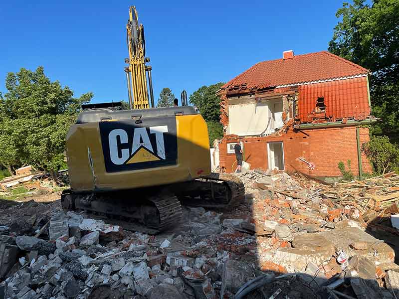 lohnunternehmen gerbitz ahrensburg storman tiefbau baggerarbeiten aller art 1 tonne bis 20 tonnen erdbewegungen drainagen aushub abbruch kanalbau