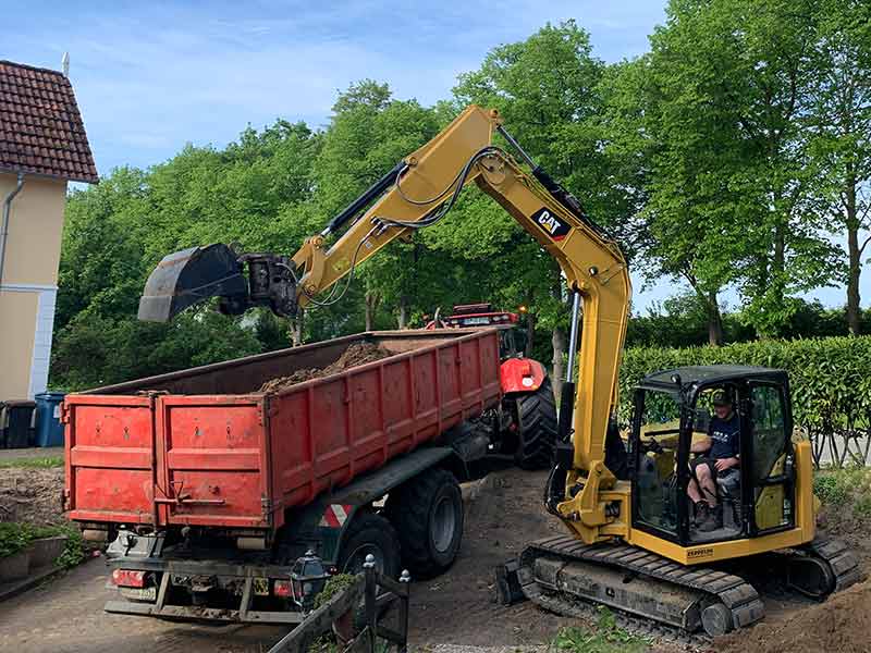 lohnunternehmen gerbitz ahrensburg storman tiefbau baggerarbeiten auffuellungen verdichtungen von unterguenden
