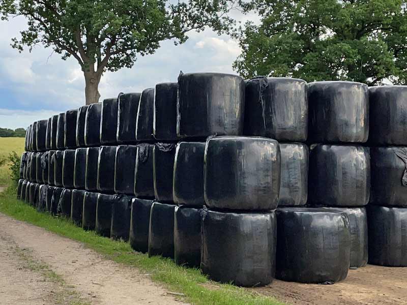 lohnunternehmen gerbitz ahrensburg storman arbeiten heurundballen silage heulage verkauf gut fuer allergiker